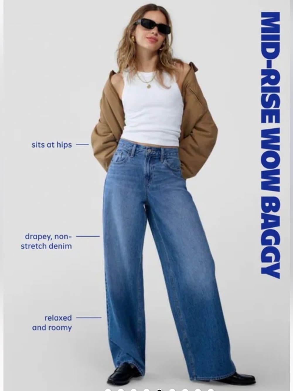 Old Navy Wide-Leg Wow Mid-Rise Jeans in Blue